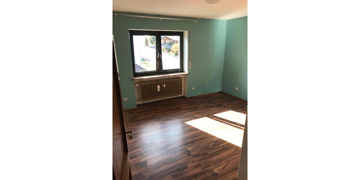 Etagenwohnung Sinzing - 5 Zimmer, 130 m&sup2;, 1.400&euro; | Angebot:25905392