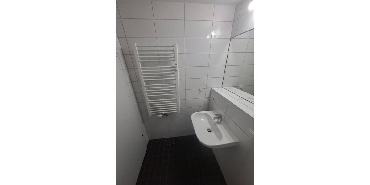 Etagenwohnung Regensburg Brandlberg - 1.5 Zimmer, 25 m&sup2;, 550&euro; | Angebot:26480033