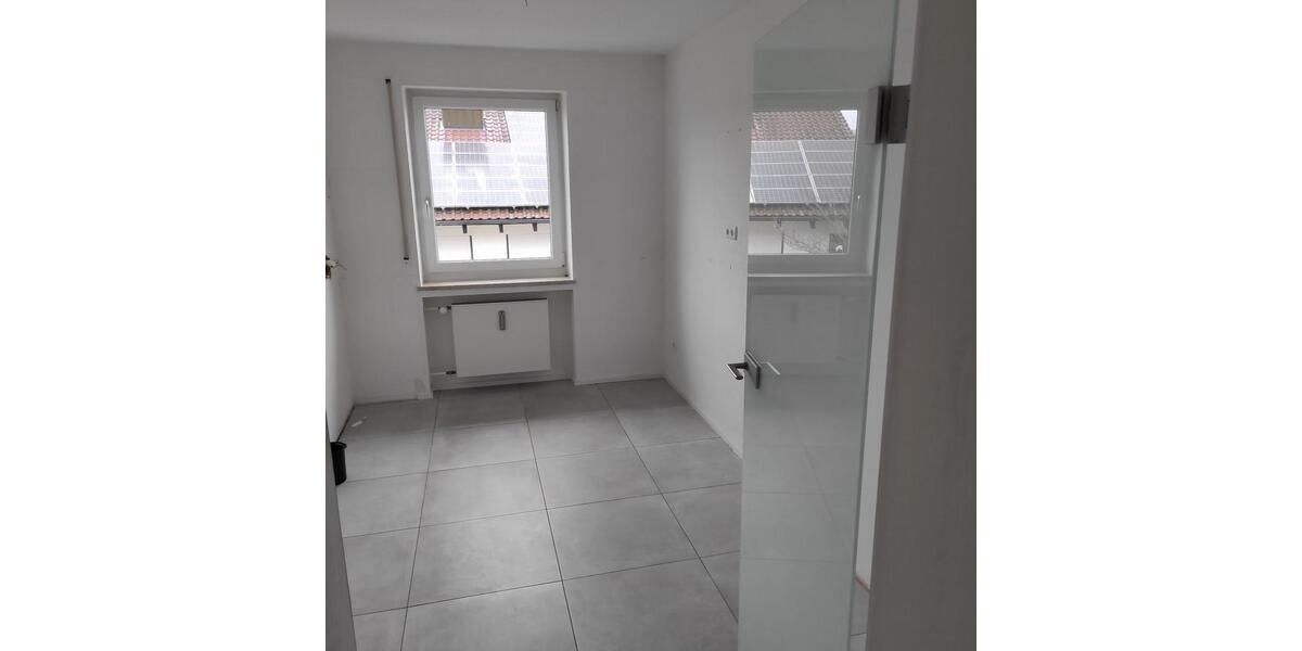 Maisonettenwohnung Rain - 3 Zimmer, 110 m&sup2;, 1.000&euro; | Angebot:24864246