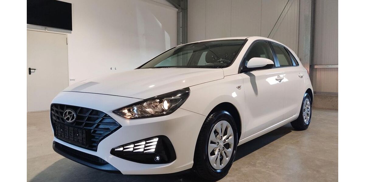 Hyundai i30 6.520 km 17.490 € Wörth an der Donau 93086