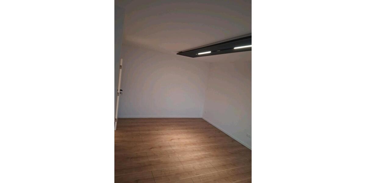 Moderne 3-Zimmer-WG nur für Studenten-innen, nähe Gewerbepark 3 zimmer