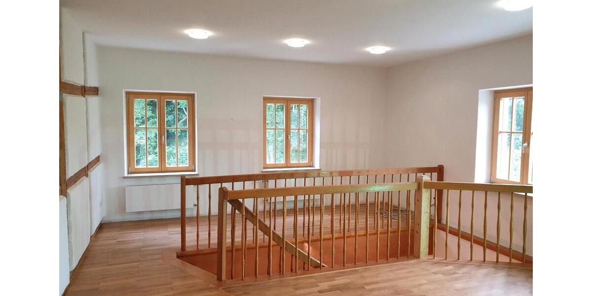 Etagenwohnung Donaustauf - 5 Zimmer, 143 m&sup2;, 1.590&euro; | Angebot:27594346