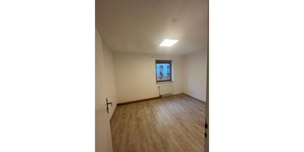 Einfamilienhaus Bad Abbach - 6 Zimmer, 141 m&sup2;, 1.800&euro; | Angebot:26373038