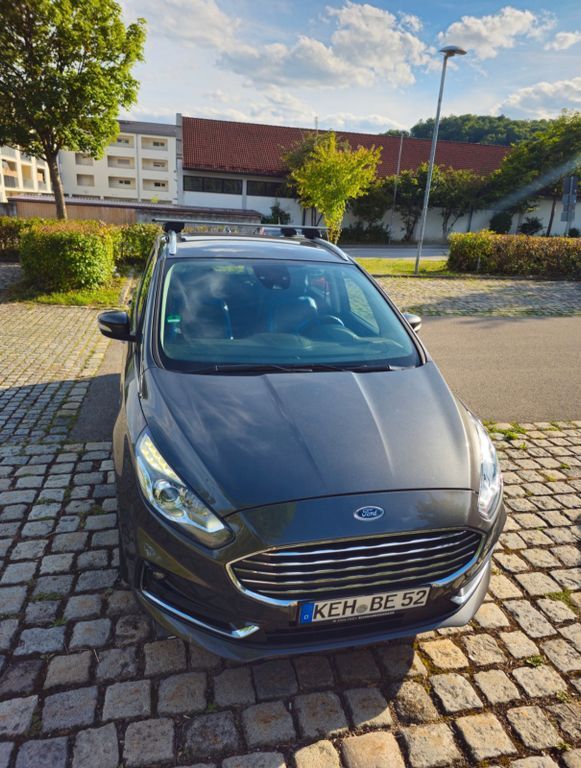 Ford S-Max 149.600 km 15.000 € Kelheim 93309