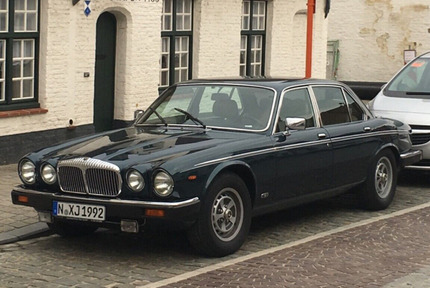 Jaguar XJ12
