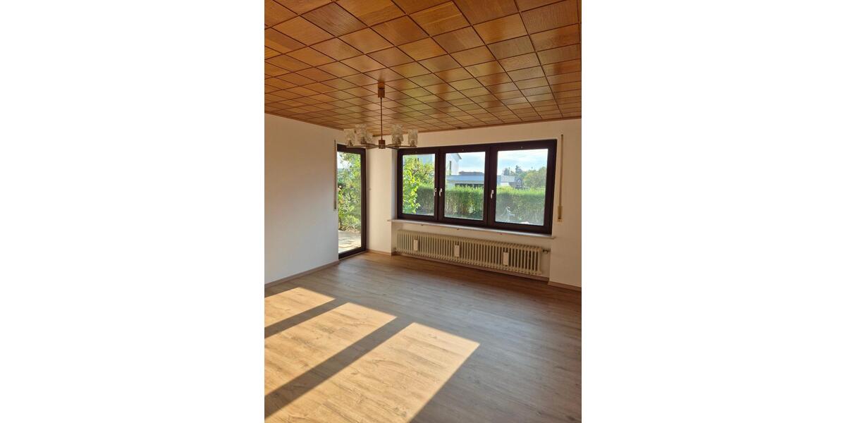 Bungalow Ihrlerstein - 5 Zimmer, 125 m&sup2;, 1.300&euro; | Angebot:27613213