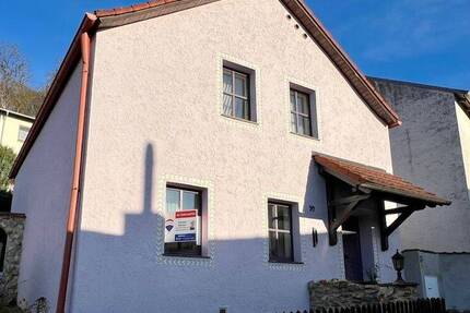 Haus Regenstauf - 3 Zimmer, 100 m&sup2;, 249.000&euro; | Angebot:23883959