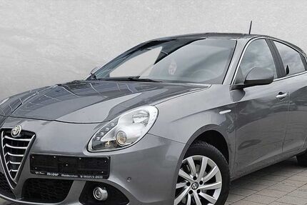 Alfa Romeo Giulietta 92.000 km 10.999 &euro; Regensburg 93059