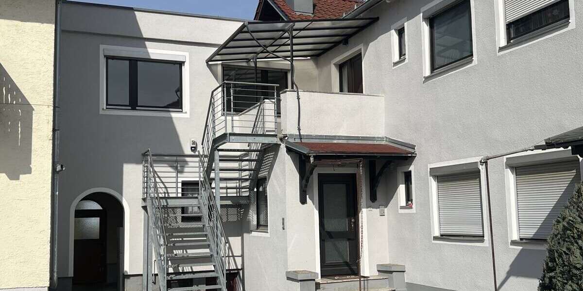 Etagenwohnung Neutraubling - 3 Zimmer, 85 m&sup2;, 260.000&euro; | Angebot:27724825