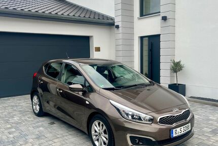 Kia ceed / Ceed 59.000 km 11.500 &euro; Mintraching 93098