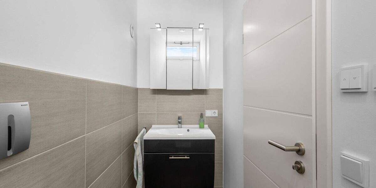 Einfamilienhaus Neutraubling - 5 Zimmer, 203 m&sup2;, 1.149.000&euro; | Angebot:25702693