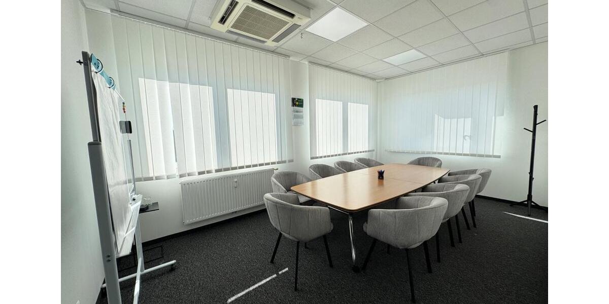 Büro 12 m² in Regensburg zimmer