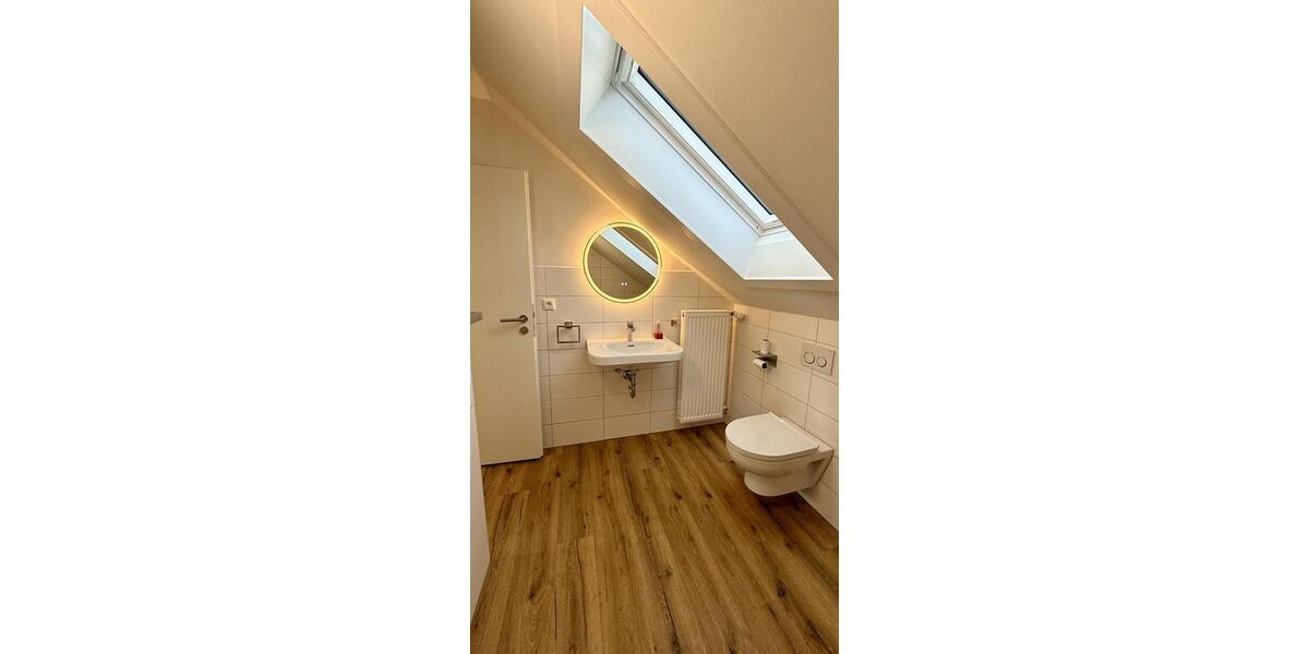 Dachgeschoßwohnung Regensburg Konradsiedlung - 2 Zimmer, 50 m&sup2;, 750&euro; | Angebot:26057326