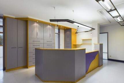 Gewerbeobjekt Nittendorf - 9 Zimmer, 169 m&sup2;, 1.495&euro; | Angebot:25704919