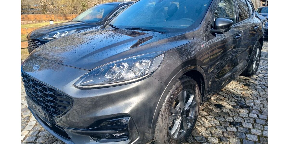 Ford Kuga 63.000 km 19.999 &euro; Regensburg-Bernhardswald 93170