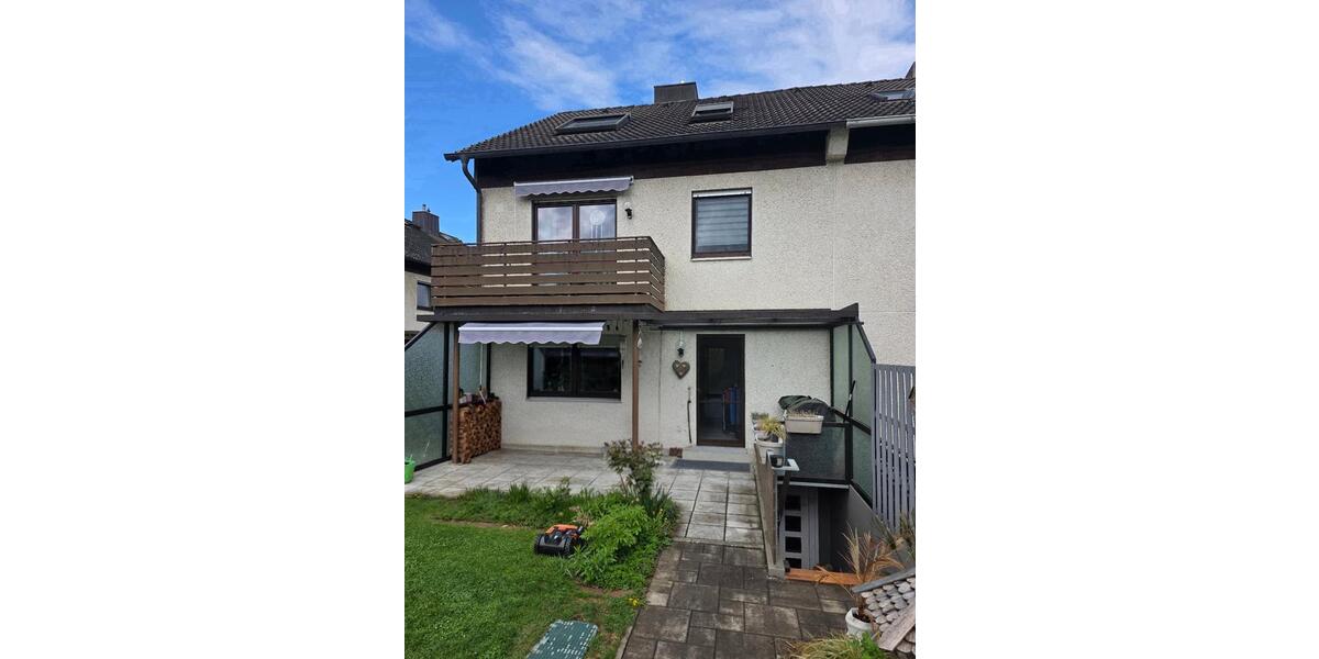 Reihenhaus Regensburg Brandlberg - 6 Zimmer, 154 m&sup2;, 2.200&euro; | Angebot:26566303