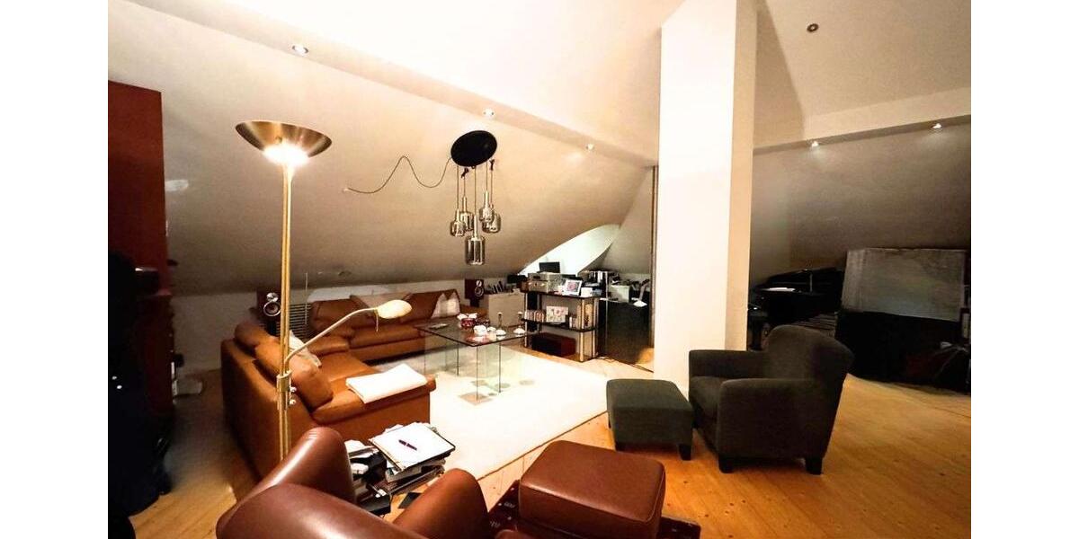 Dachgeschoßwohnung Regensburg Das Dörnberg - 2 Zimmer, 122 m&sup2;, 1.600&euro; | Angebot:24662010