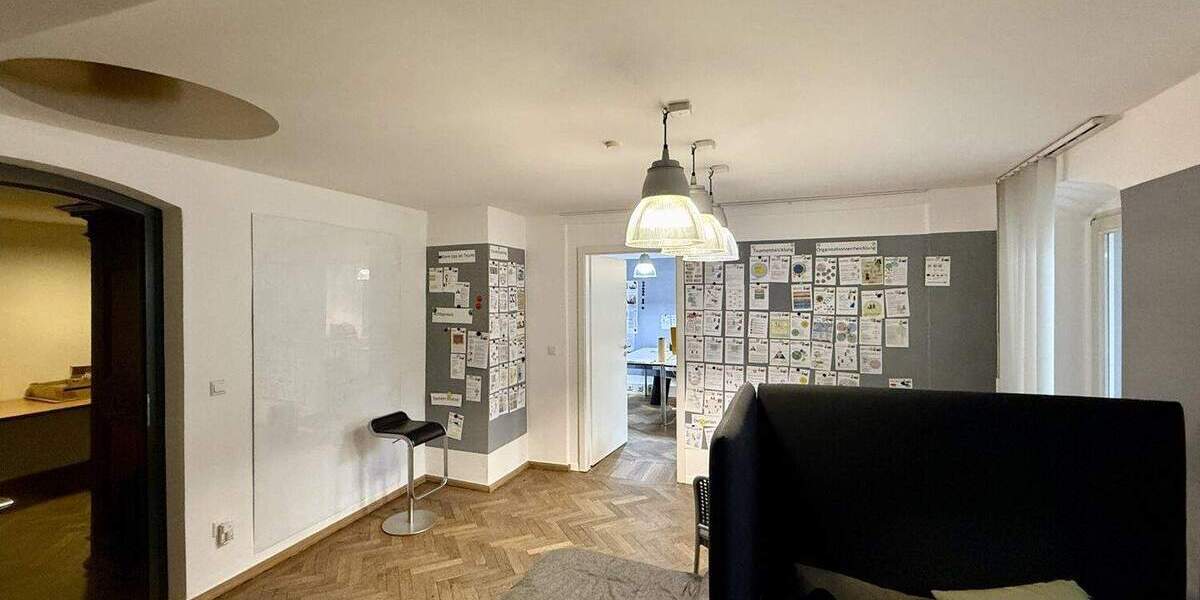 Gewerbeobjekt Regensburg Stadtamhof - 8 Zimmer, 238 m&sup2;, 1.045.000&euro; | Angebot:25801372