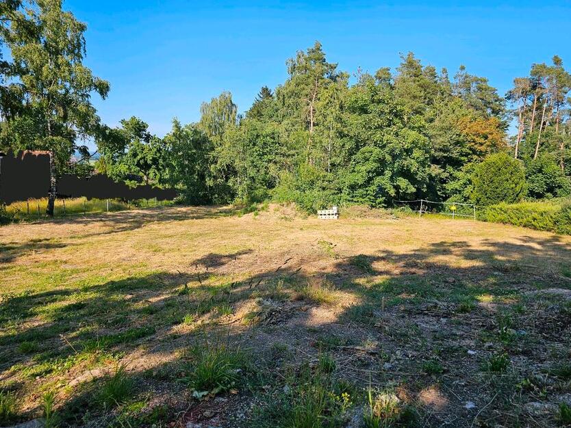 Reihenendhaus mit großzügigem Grundstück