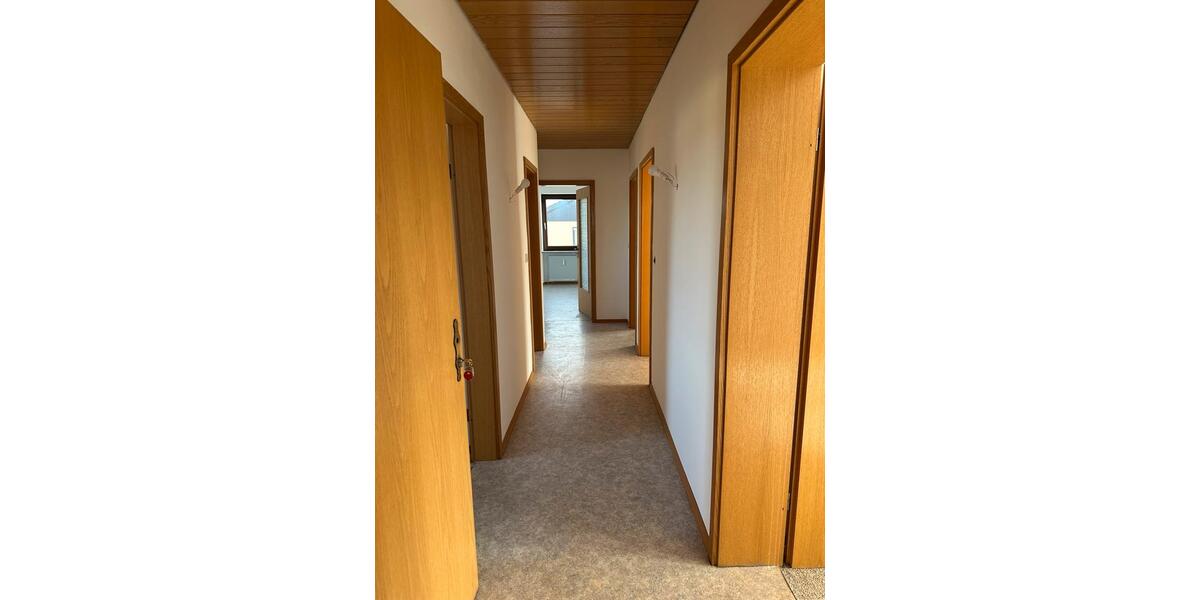 Einfamilienhaus Beratzhausen - 8 Zimmer, 198 m&sup2;, 565.000&euro; | Angebot:26419974