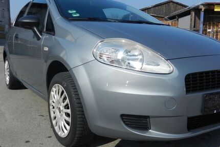 Fiat Punto 138.000 km 2.400 &euro; Regensburg 93057
