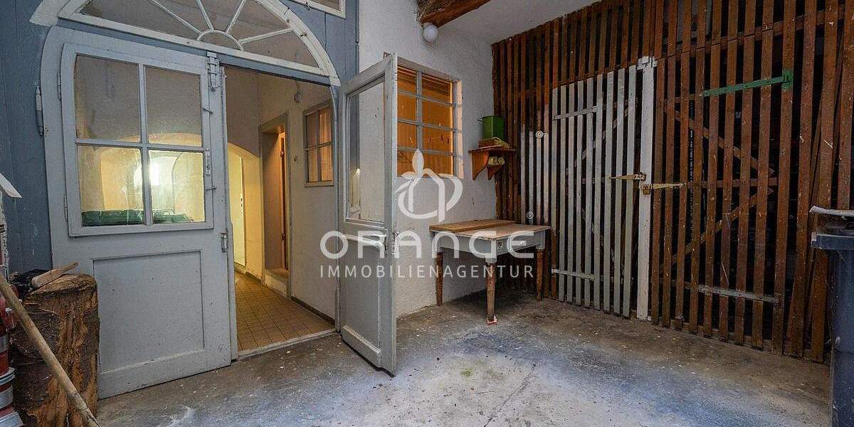 Mehrfamilienhaus, Wohnhaus Regensburg Innenstadt - 1 Zimmer, 305 m&sup2;, 999.000&euro; | Angebot:25385594