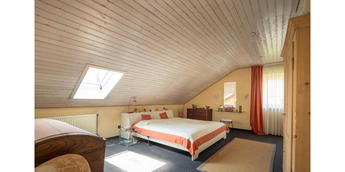 Einfamilienhaus Tegernheim - 10.5 Zimmer, 275 m&sup2;, 1.250.000&euro; | Angebot:26331592