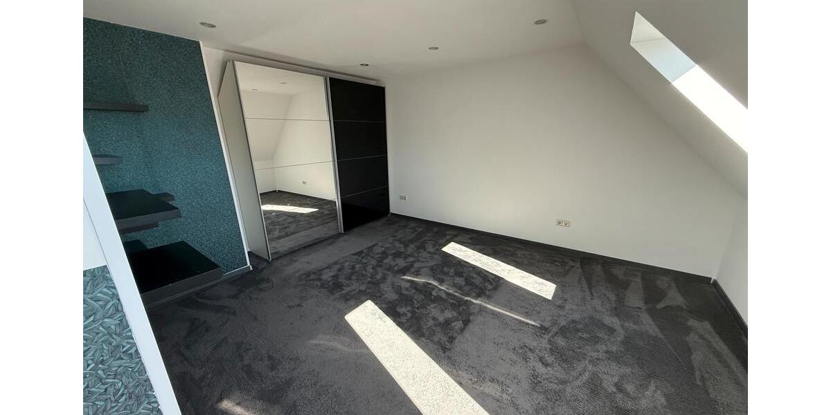 Maisonettenwohnung Nittendorf - 3.5 Zimmer, 103 m&sup2;, 1.200&euro; | Angebot:27609583