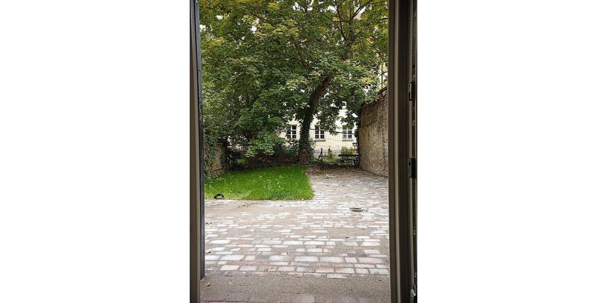 Altstadt - ZENTRAL - Möblierte Wohung auf Zeit 2 zimmer