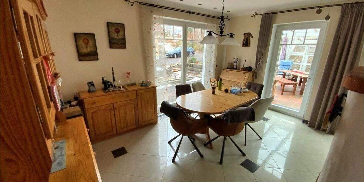 Einfamilienhaus Nittenau - 6 Zimmer, 177 m&sup2;, 395.000&euro; | Angebot:25674594
