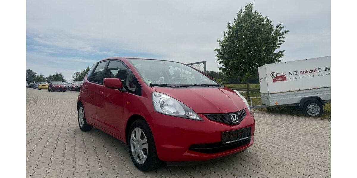 Honda Jazz 108.000 km 2.699 &euro; Köfering 93096