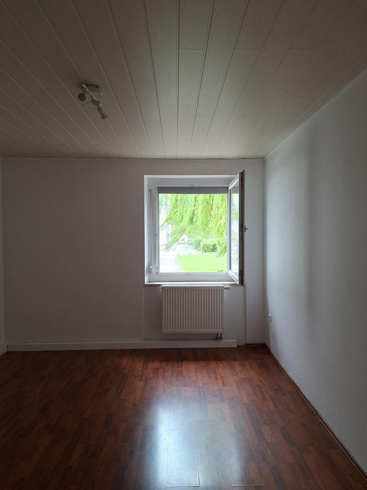 Helle 2 Zimmer Erdgeschoßwohnung