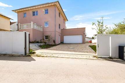 Haus Kelheim - 5 Zimmer, 204 m&sup2;, 995.000&euro; | Angebot:27719037