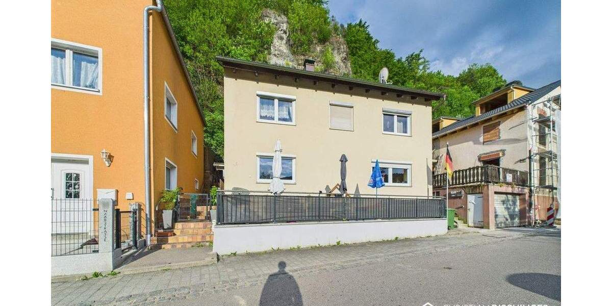 Mehrfamilienhaus, Wohnhaus Pielenhofen - 6 Zimmer, 179 m&sup2;, 289.000&euro; | Angebot:25704880