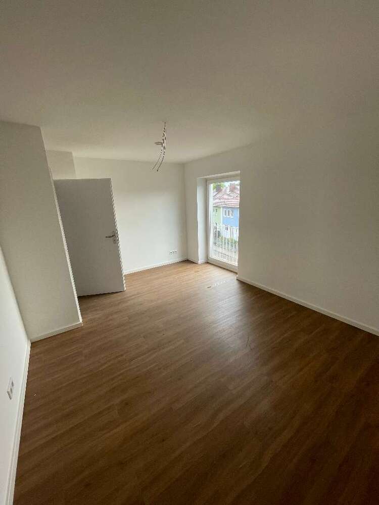 Wohnung zum Mieten in Regensburg 636,80 € 50.54 m²