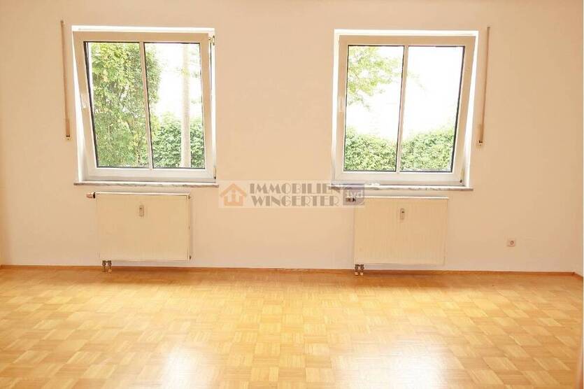 Nähe Galgenberg : Charmante Terrassenwohnung in ruhiger Wohnlage inkl. Garage