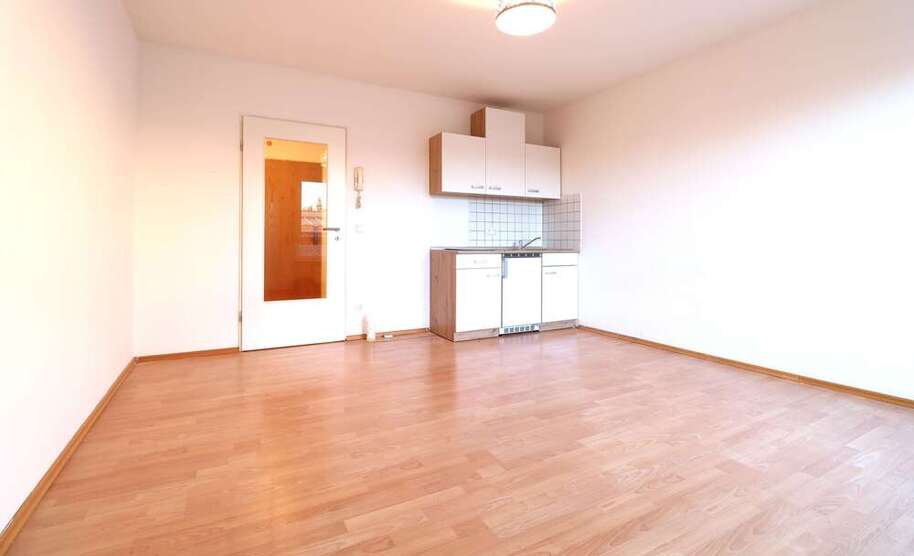 Wohnung zum Mieten in Regensburg 335 € 26 m²