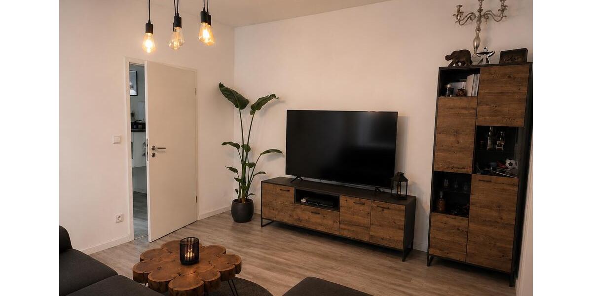 Erdgeschoßwohnung Neutraubling - 2 Zimmer, 67 m&sup2;, 975&euro; | Angebot:27621837