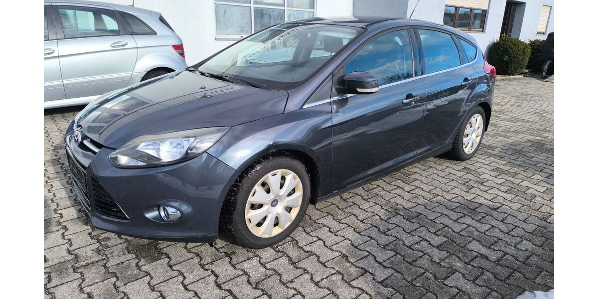 Ford Focus 228.000 km 3.300 &euro; Regensburg 93057