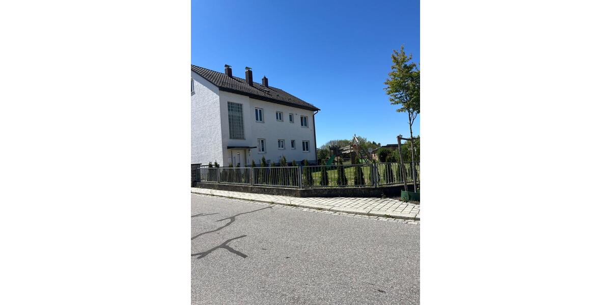 Mehrfamilienhaus, Wohnhaus Wenzenbach - 8.5 Zimmer, 280 m&sup2;, 1.100.000&euro; | Angebot:26504140