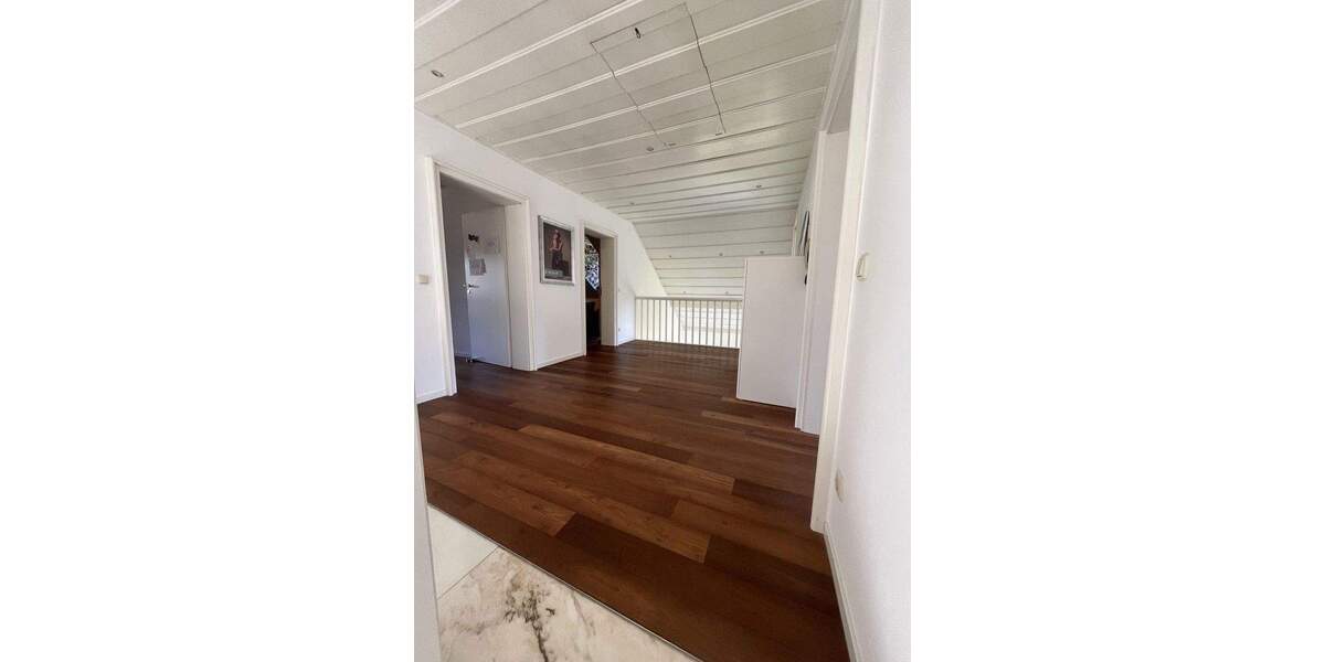 Einfamilienhaus Nittendorf - 7 Zimmer, 245 m&sup2;, 1.099.000&euro; | Angebot:25756414