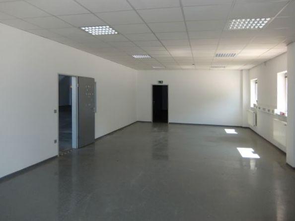 VH2776 Moderne Werkstatt-Lagerhallen mit integriertem Büro und Freiflächen Pentling zimmer