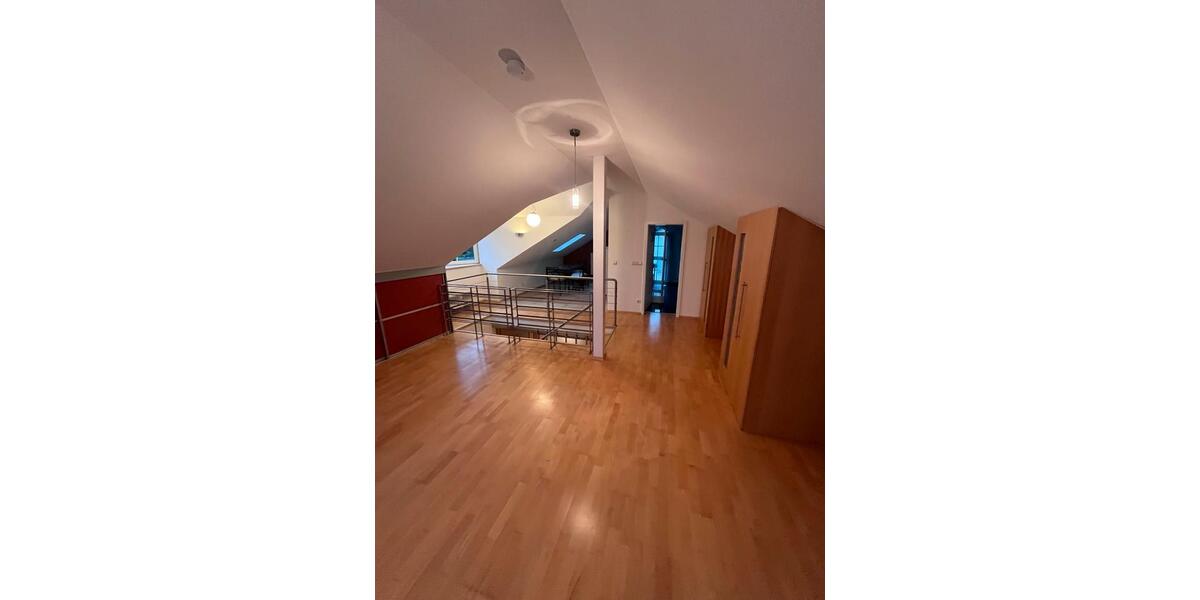Einfamilienhaus Beratzhausen - 5 Zimmer, 200 m&sup2;, 1.740&euro; | Angebot:27614285