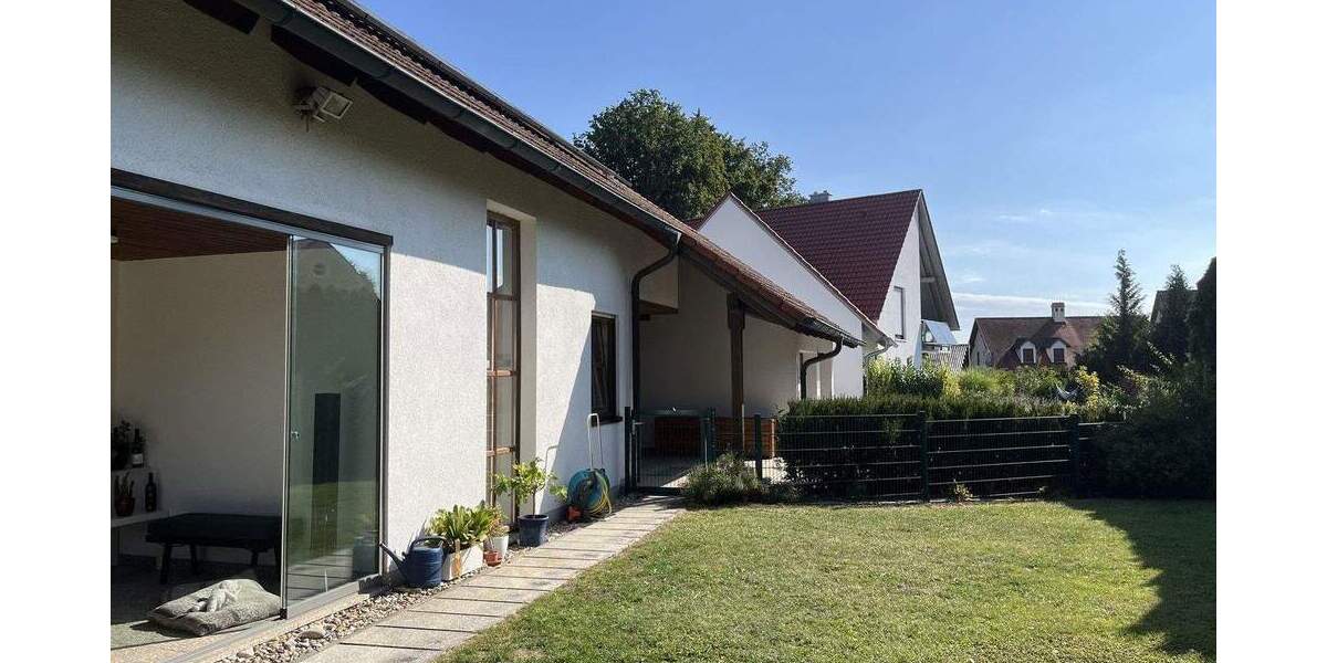 Einfamilienhaus Nittendorf - 7 Zimmer, 245 m&sup2;, 1.099.000&euro; | Angebot:25756414