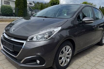 Peugeot 208 165.000 km 4.400 &euro; Abensberg 93326