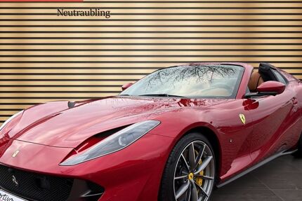 Ferrari 812 4.265 km 439.900 &euro; Neutraubling 93073