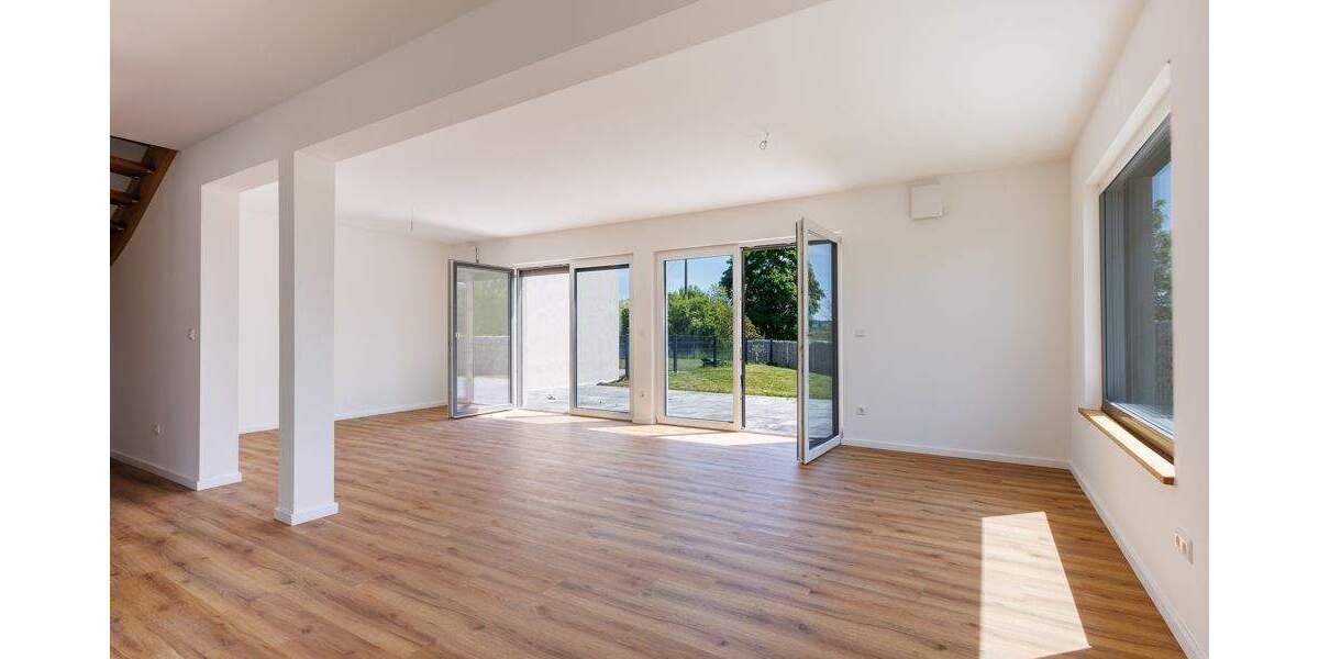 Reihenendhaus Langquaid - 5 Zimmer, 148 m&sup2;, 560.000&euro; | Angebot:25834896