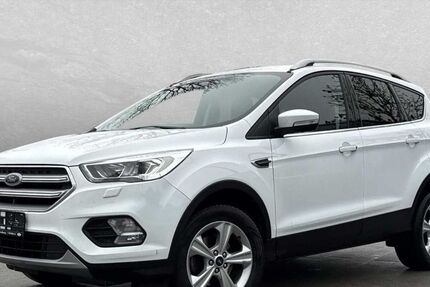 Ford Kuga 73.500 km 13.895 &euro; Regensburg 93059