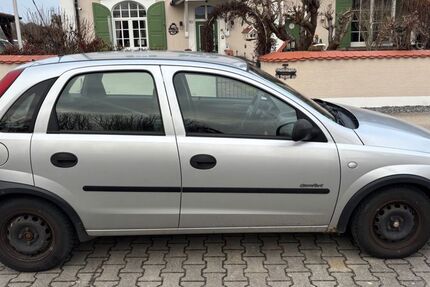 Opel Corsa 161.000 km 999 &euro; Langquaid OT Niederleierndorf 84085