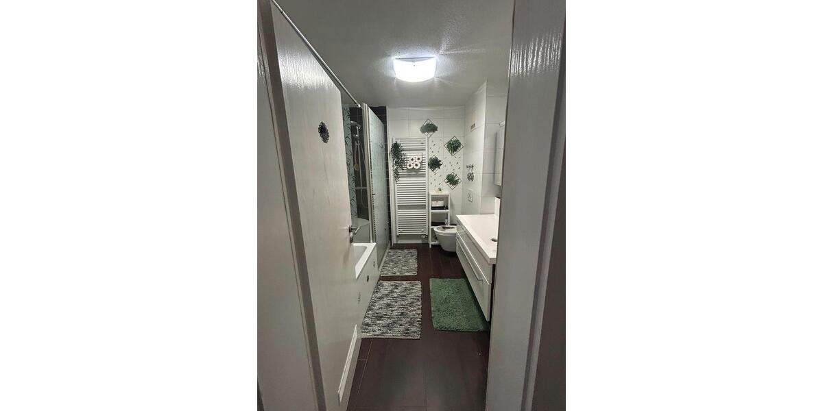 Erdgeschoßwohnung Neutraubling - 3 Zimmer, 75 m&sup2;, 385.000&euro; | Angebot:26959562